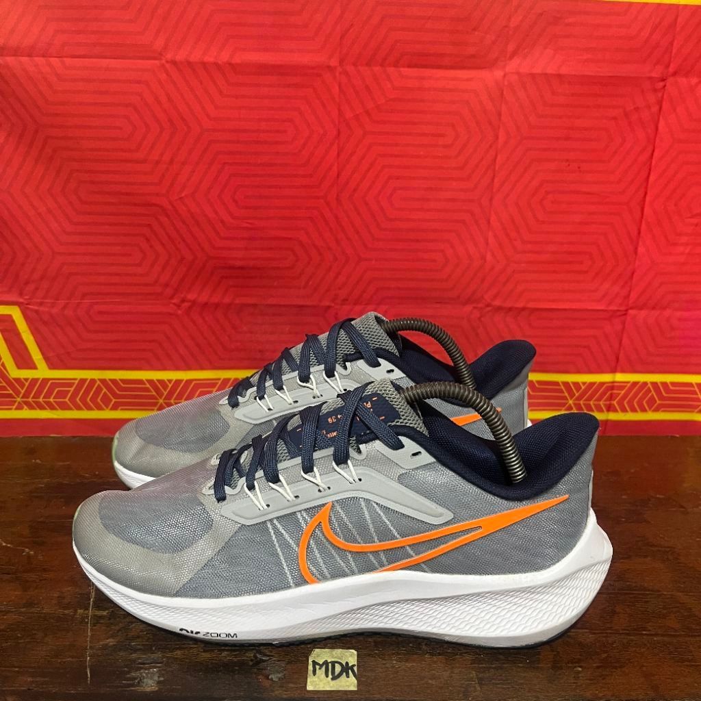 Nike Air zoom winflo 8 size 42