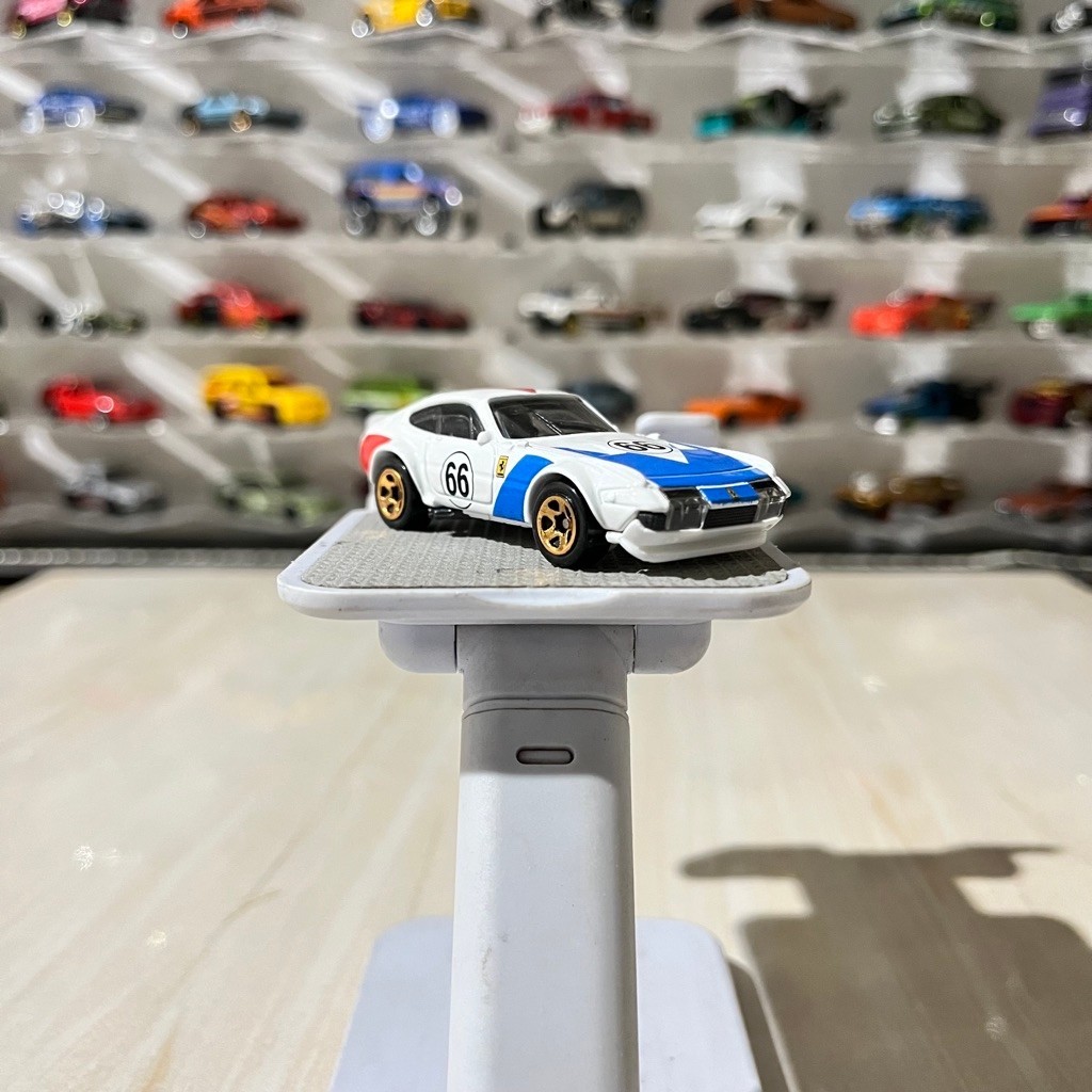 Hotwheels Ferrari 365 loose 99%