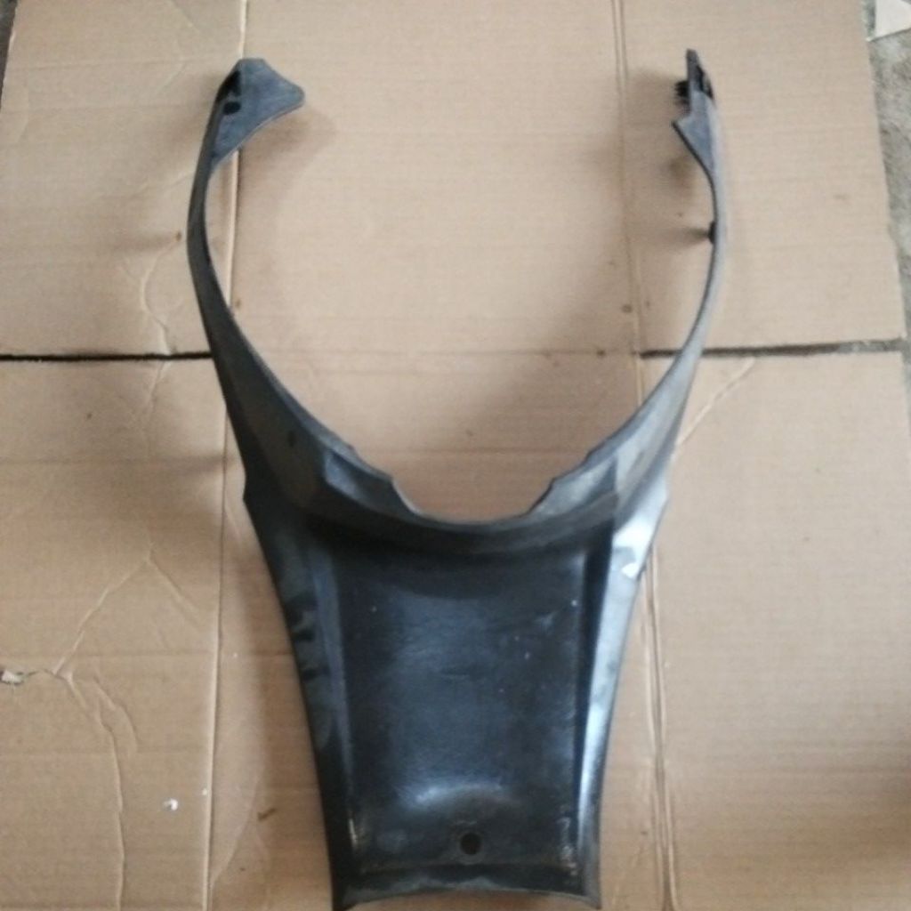 COVER BODY CENTER ORIGINAL HONDA BLADE NEW 125 FI INJEKSI K47