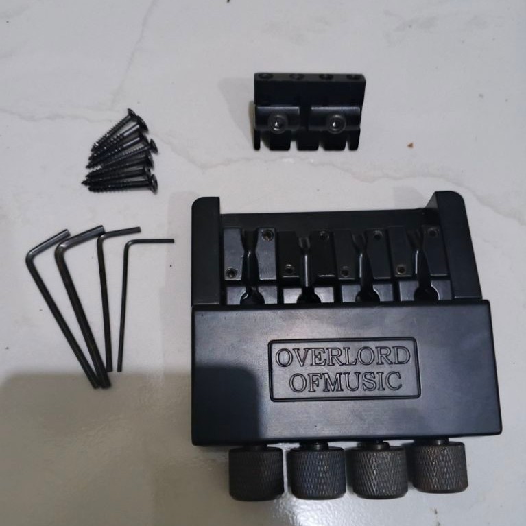 bridge headless gitar bass steinberger 4 string