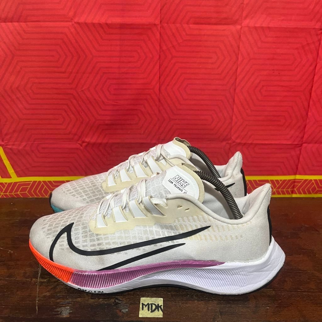 Nike Air Zoom Pegasus 37size 43