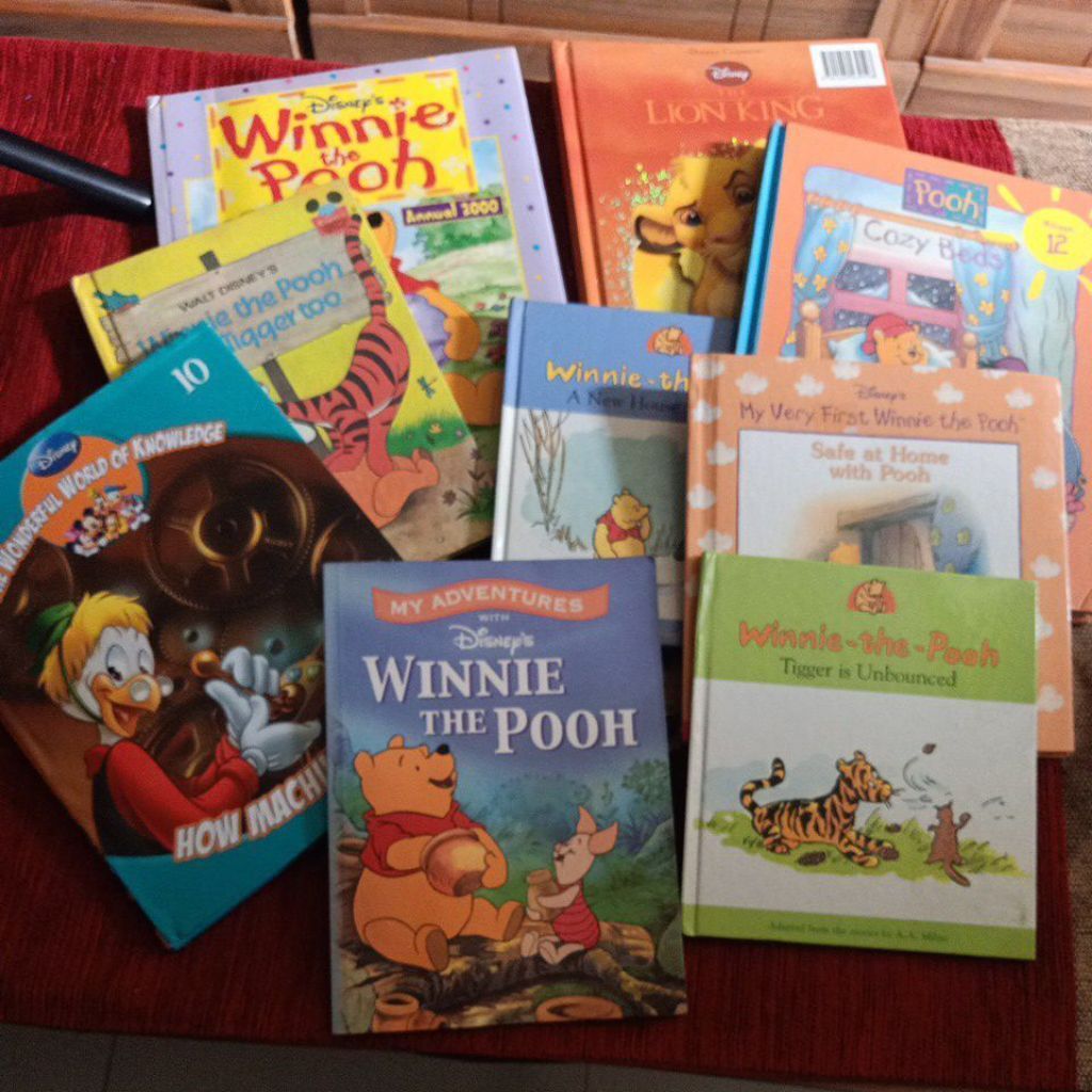 buku cerita anak Disney:LION KING,WINNE THE POOH, THE WONDERFUL WORLD OF KNOWLEDGE,POHH VOL 12, SAFE