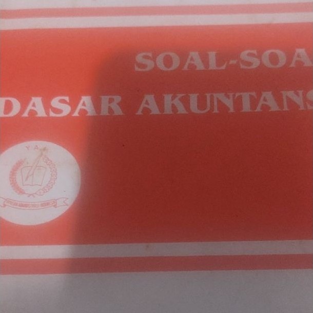 Buku berjudul "Soal-Soal Dasar Akuntansi"