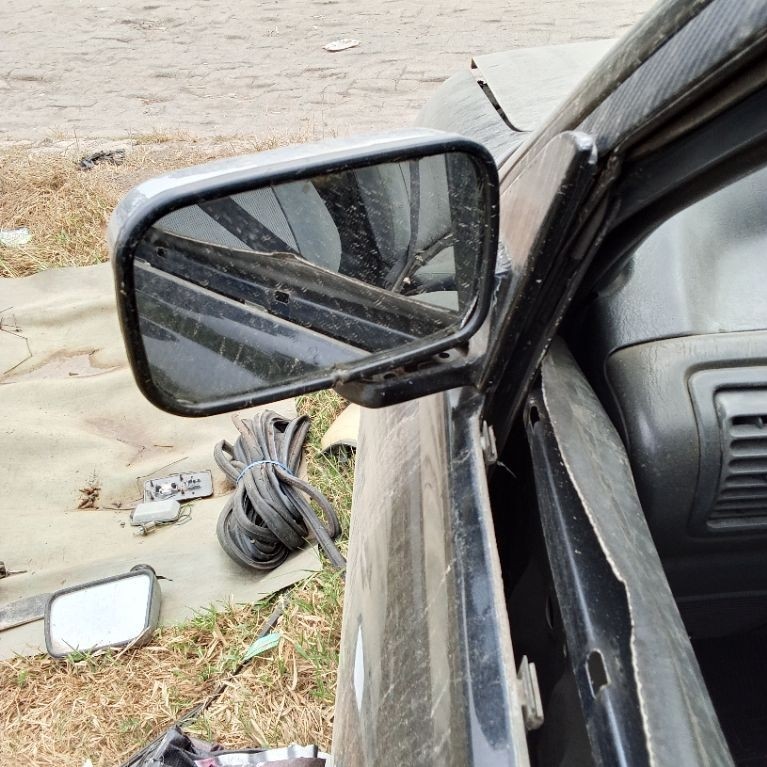 spion starlet kapsul kanan kiri second