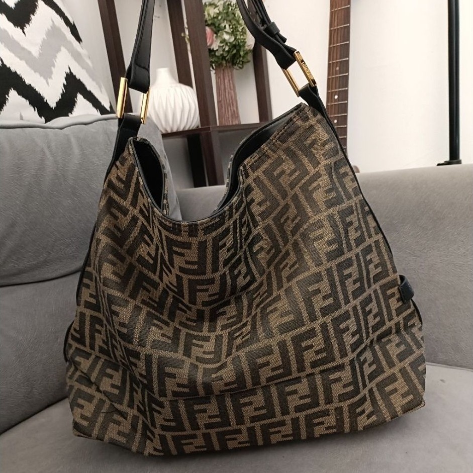 The Lineva - Tas Wanita Shoulder Bag Fendi Zucca FF (KULAS)