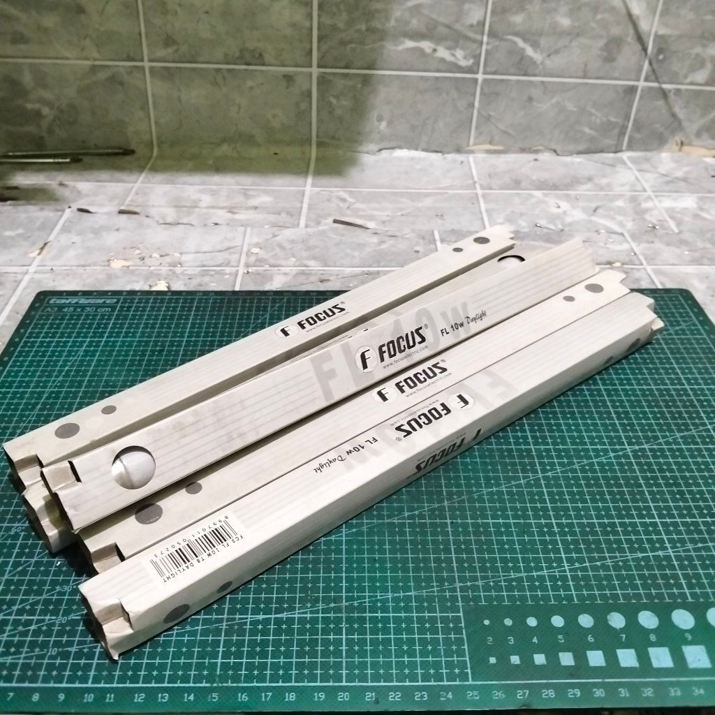 Lampu Daylight Lampu Neon Panjang 10 Watt Baru