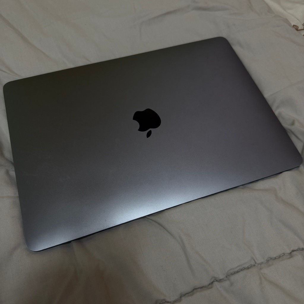 Macbook Air th 2020