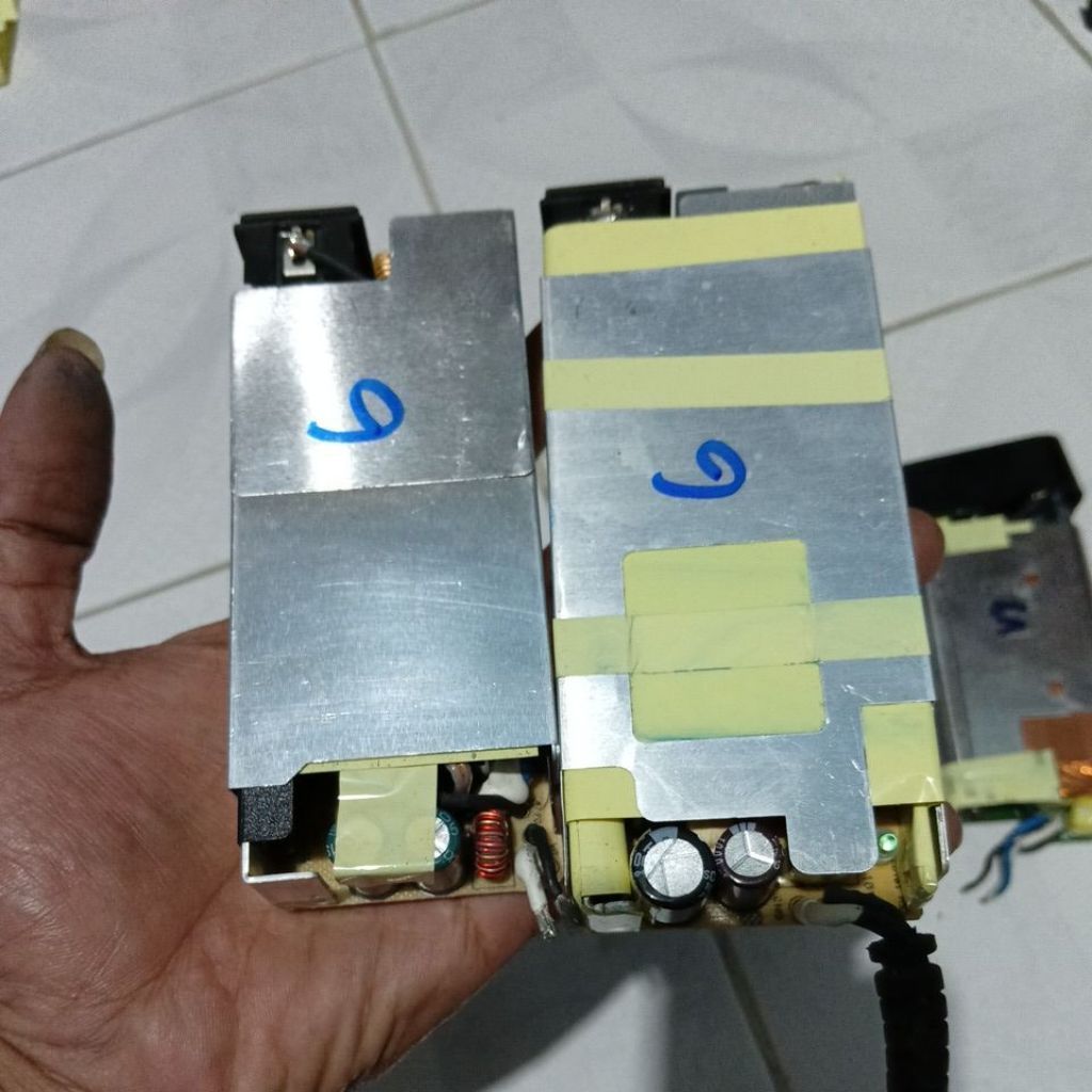 PSU switching 19V 6A murni bekas