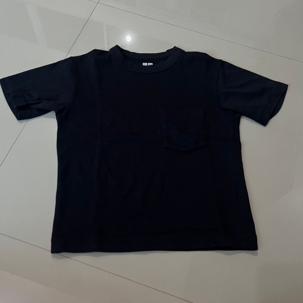 (6y) Uniqlo Oversize Pocket Airism Kaos Lengan Pendek Tshirt Anak Laki