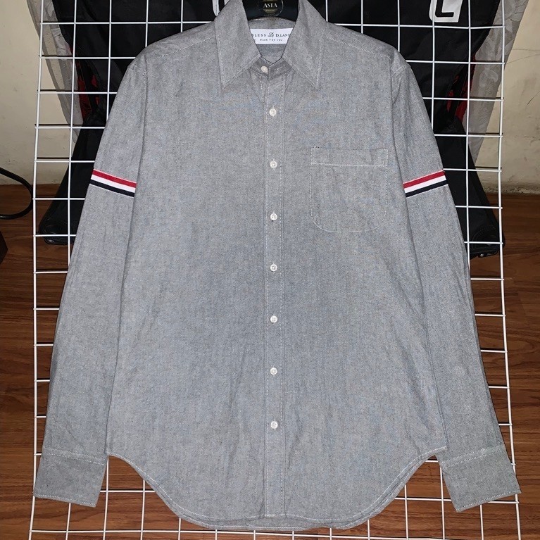 kemeja pria Bless D.land lengan panjang preloved size M