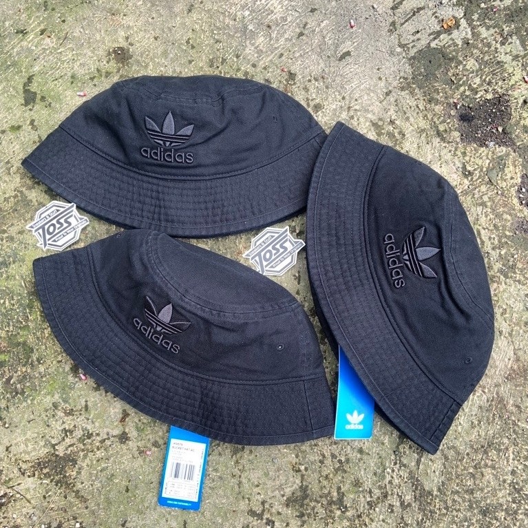 BUCKET HATS ADIDAS ADICOLOUR CORE BLACK IK9579