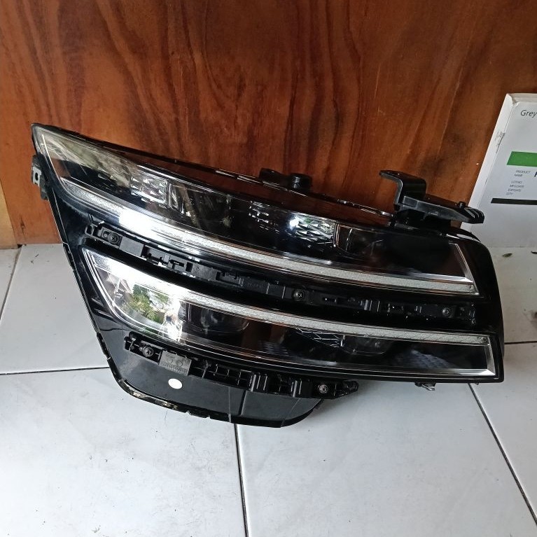 headlamp lampu depan hyundai Genesis original