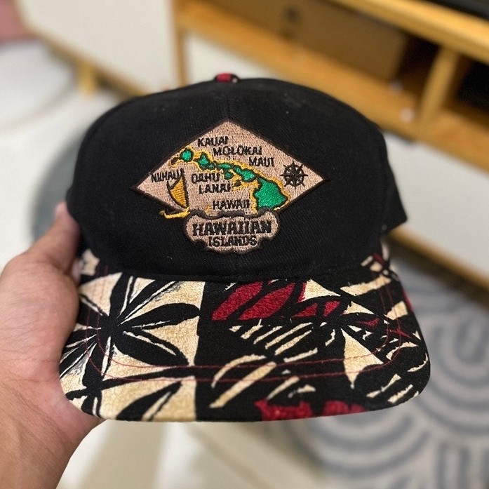 Topi Hawaii Vintage Ori