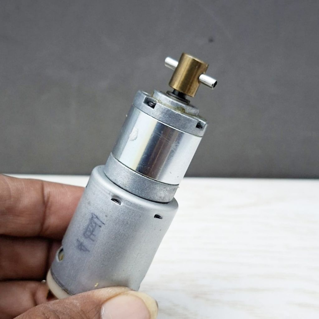 motor dinamo dc gearbox 12v 100rpm dinamo dc gear box