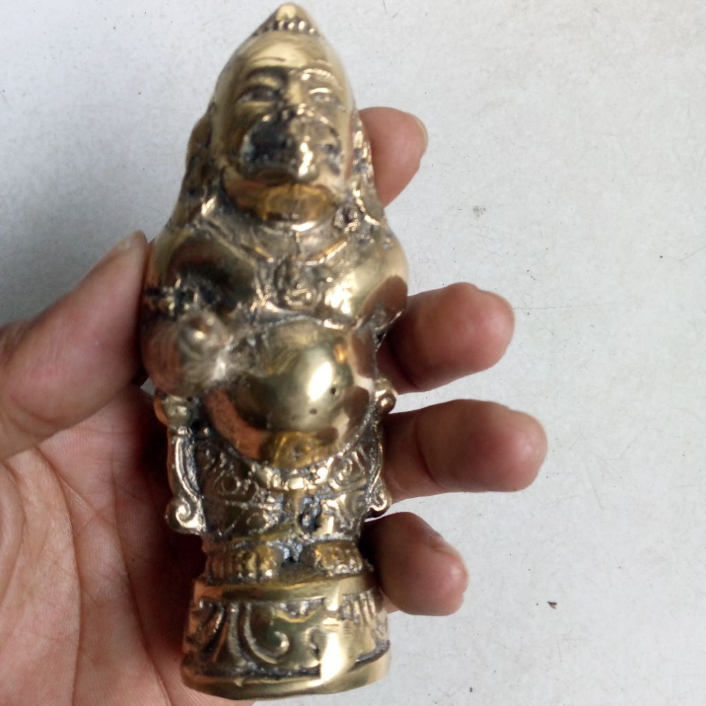 Patung Dewa Semar Kuningan