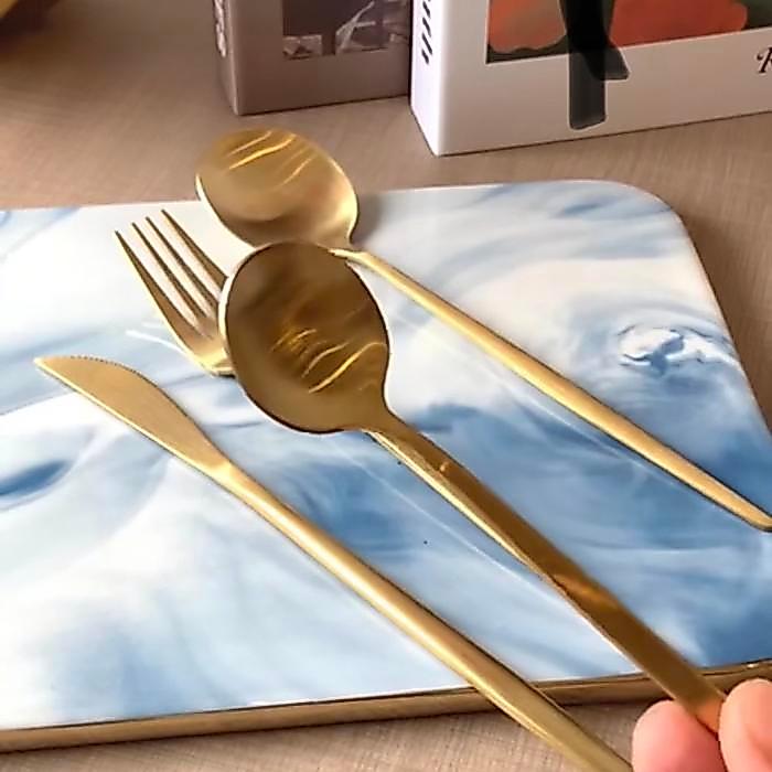 Premium Cutlery Set 24pcs Korea Rose Gold Set Pisau Garpu Sendok Stainless Steel Bulat Pipih Aman