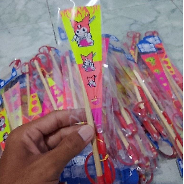 Mainan Slepetan Kitiran Terbang Lampu 1 LED Kedip Motif Sablon