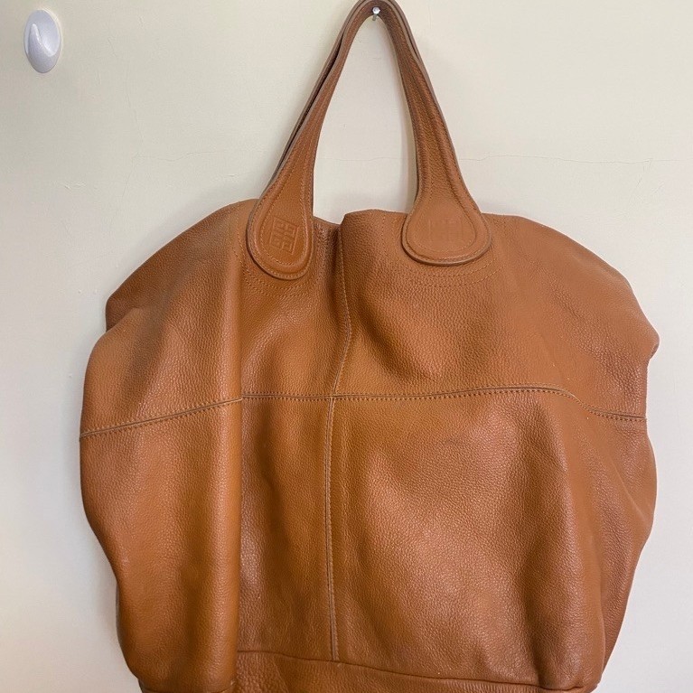 PRELOVED GIVENCHY BAG