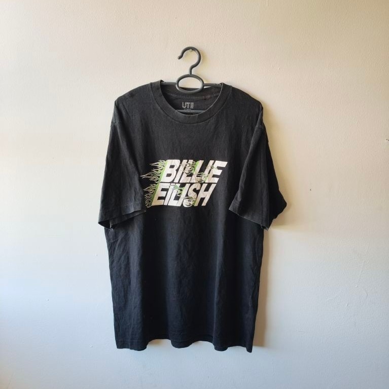 KAOS UNIQLO X BILLIE EILISH BLACK ORIGINAL