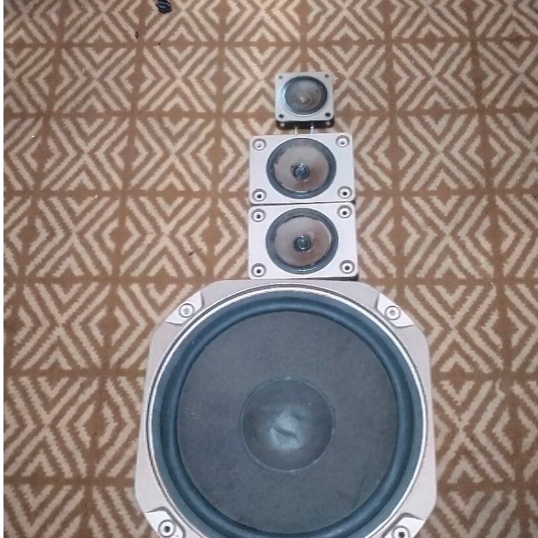 Speaker copotan sony A7200 Normal