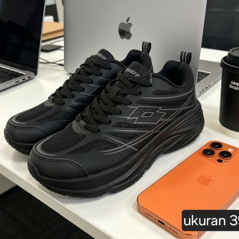 sepatu sport pria lotto original