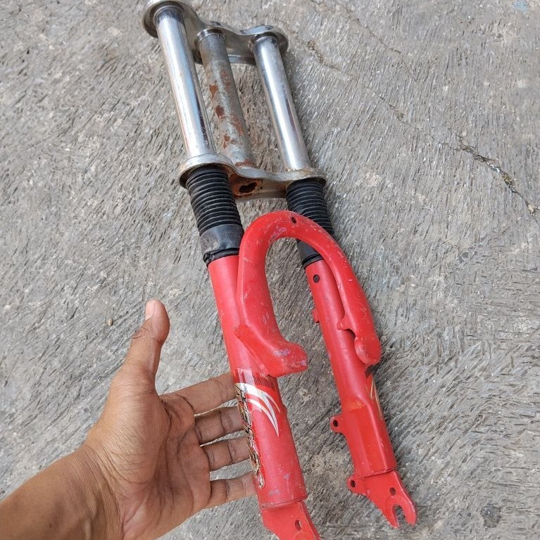 FORK SEPEDA MOTOBIKE LAJAK BMX SUSPENSI BAN 16" TRIPLE MERK KENZO MERAH STANDAR DRAT STEERTUBE 16 CM