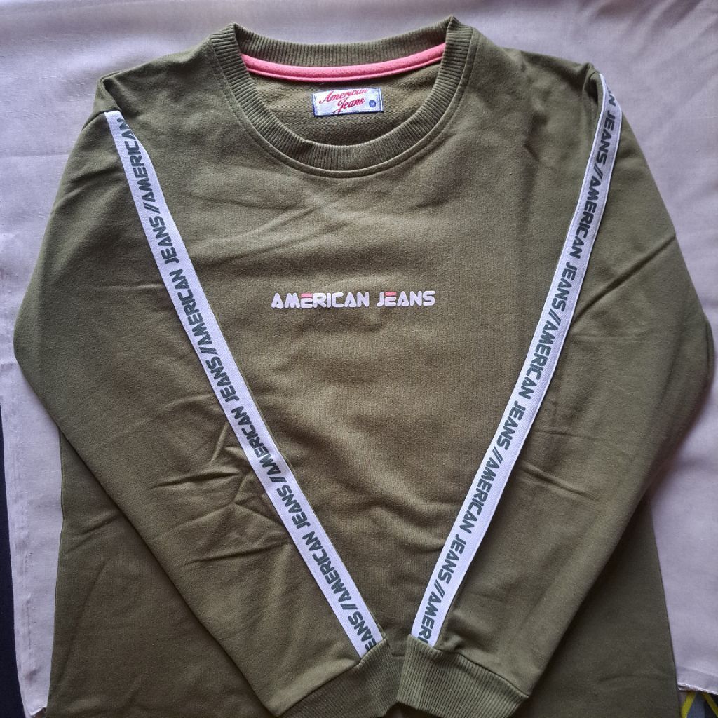 Sweater Nevada Wanita Lengan Panjang M