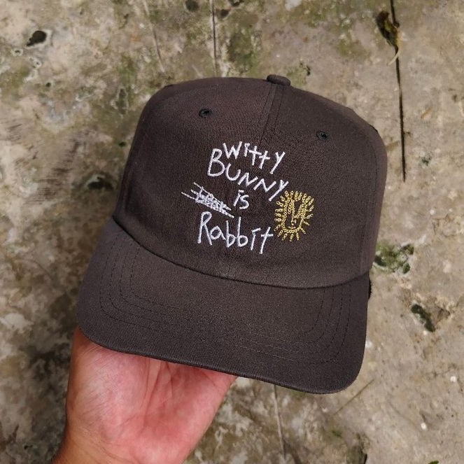 topi caps "KIRSH" Witty Bunny lettering