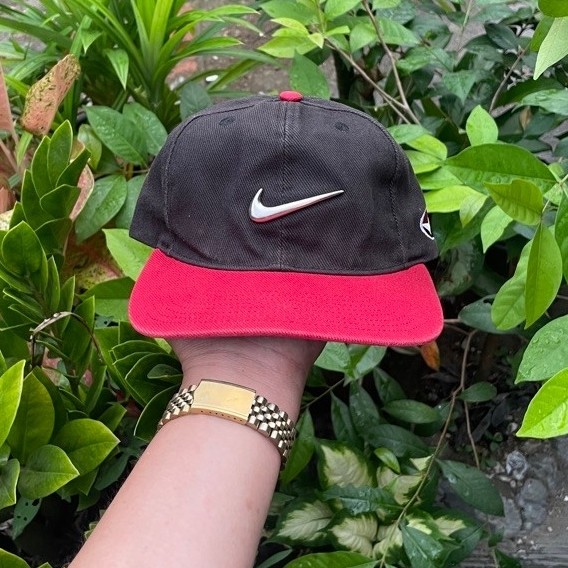 Topi Nike Tiger Woods