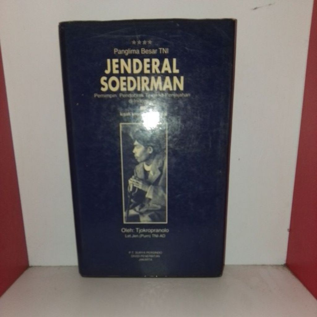 Buku Jenderal Soedirman Tjokropranolo Hard Cover Bekas 330 Halaman