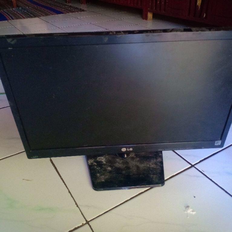 Monitor LED LG 20 INCH MATOT UNTUK KANIBALAN LAYAR UTUH TIDAK PECAH