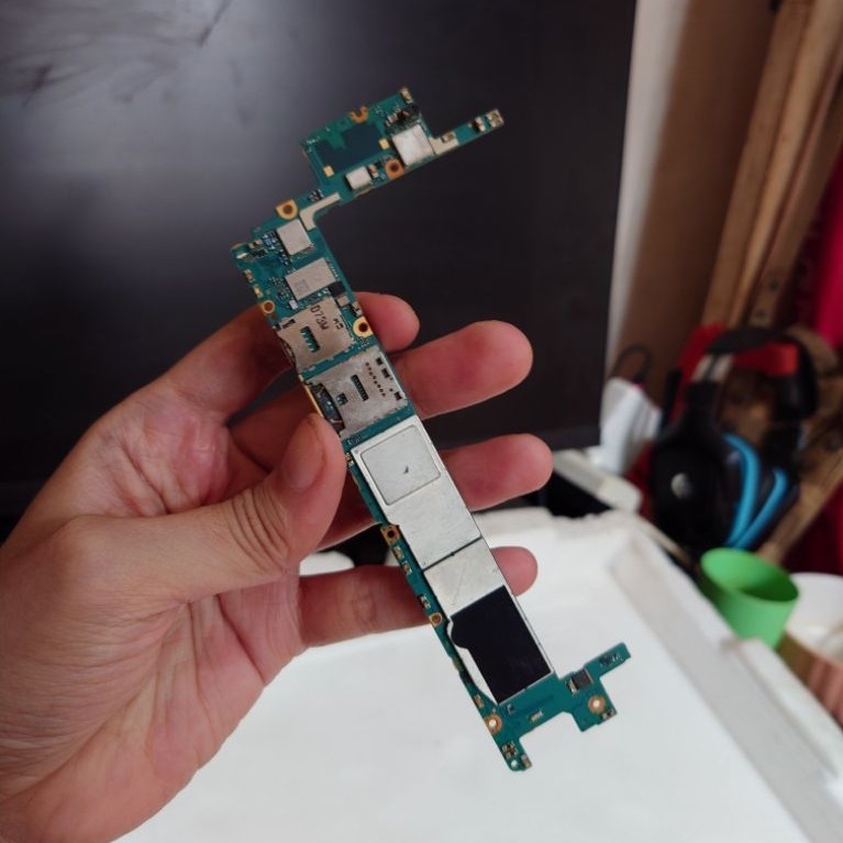 Mesin Sony Xperia XZ premium docomo