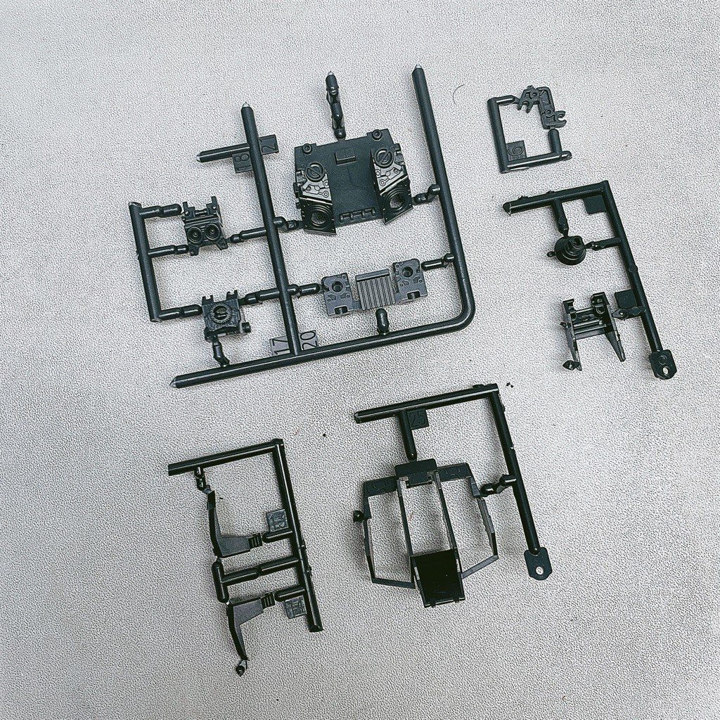 Bandai RG Gundam Sazabi Part Backpack