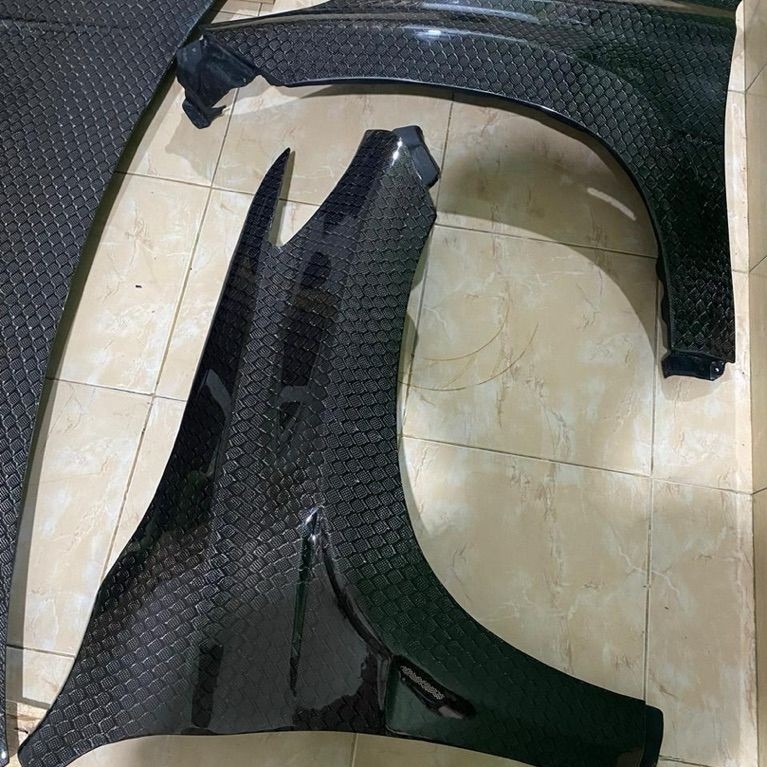 FENDER CARBON PAJERO 2016-2020 /2021-2025 COVER BODY SAMPING CARBON