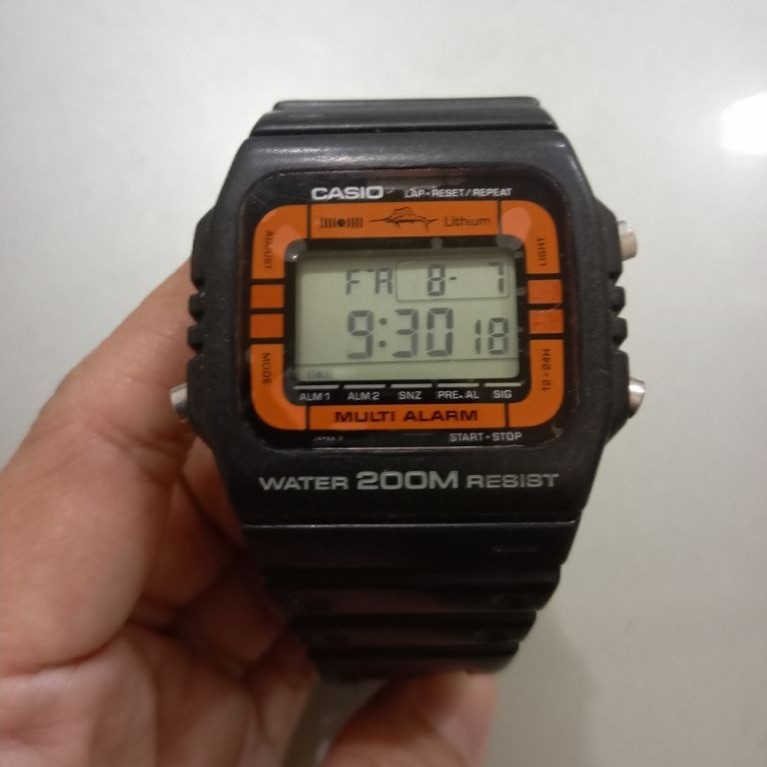 Vintage Casio Marlin DW-200 Digital Watch