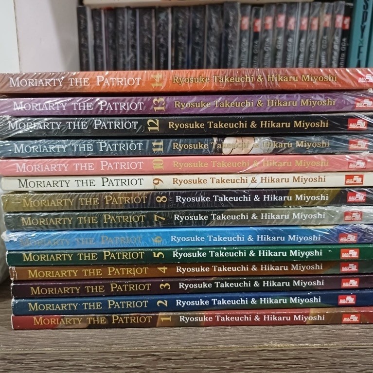 Komik moriarty the patriot 1-14 Kondisi mix segel