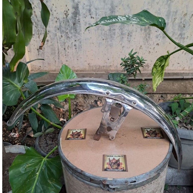 spakbor depan honda gl gl100 gl125 glk platina cdi ORIGINAL spakbor depan honda gl 100 platina cdi s