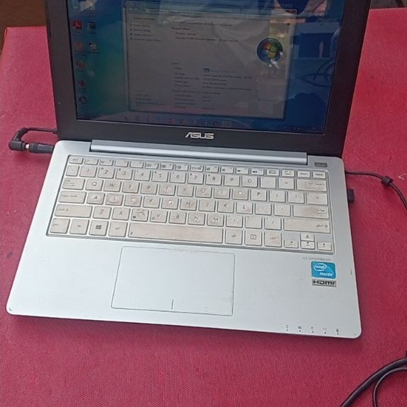 Notebook Asus x201E ram 4gb Siap pakai