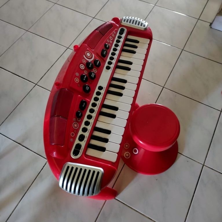 PRELOVED ELC Piano ( Tombol beberapa tidak fungsi)