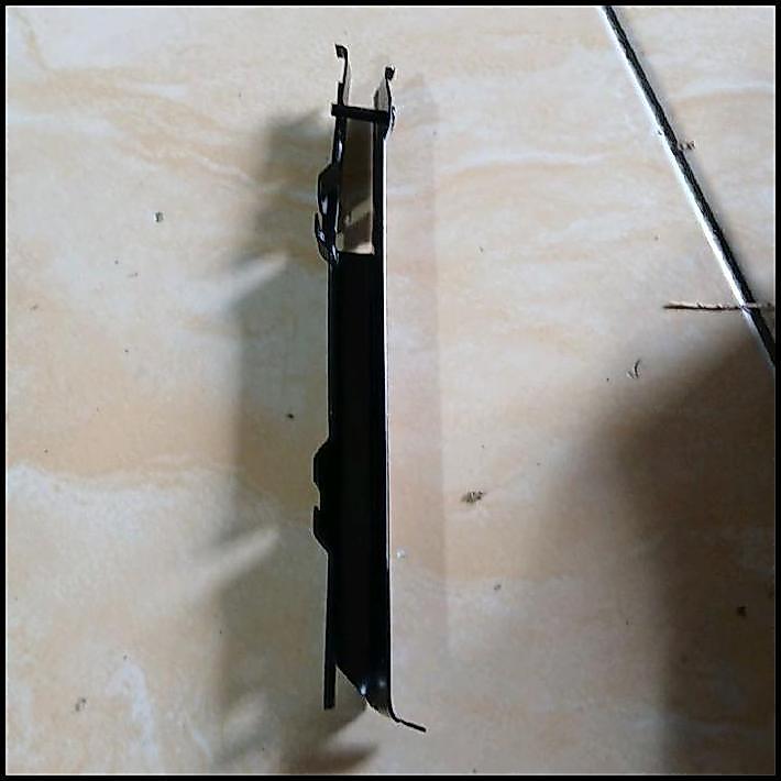 DISKON BREKET BEMPER/BUMPER DEPAN MERCEDES BENZ W203 2038801214 2038801114 