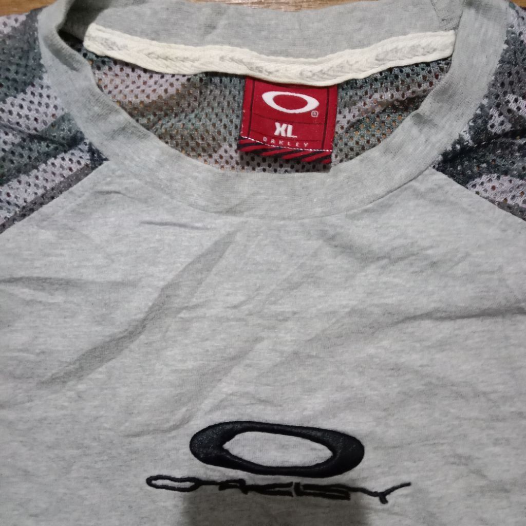 oakley vintage tanktop