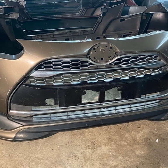 Bumper Set Toyota Sienta Type Q Original copotan