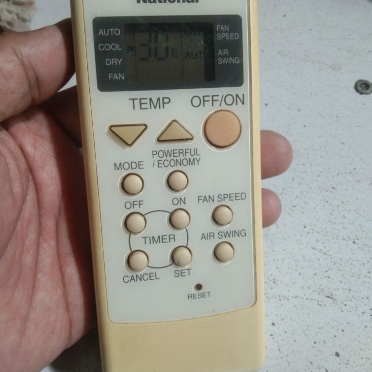remot ac national a75c2347 original bawaan