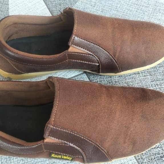 sepatu santai rock valley 41 second