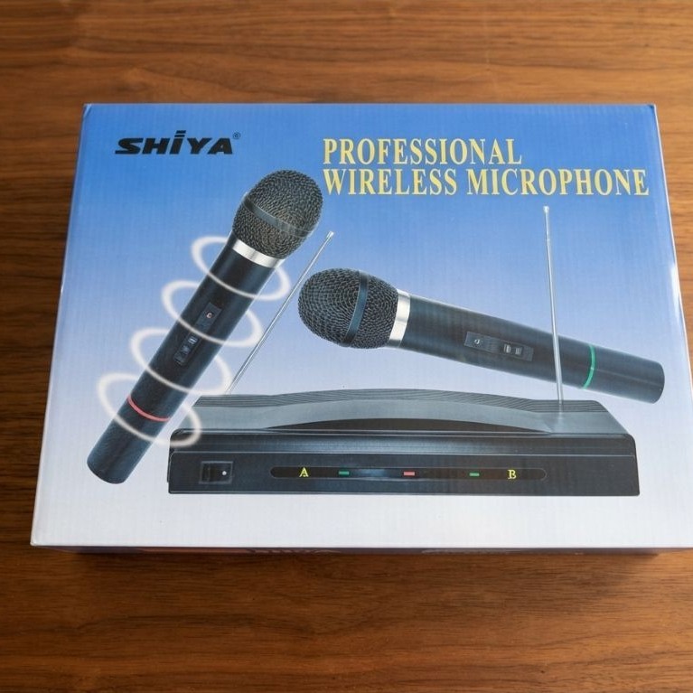 FM WIRELESS MICROPHONE & RECEIVER WM-306B