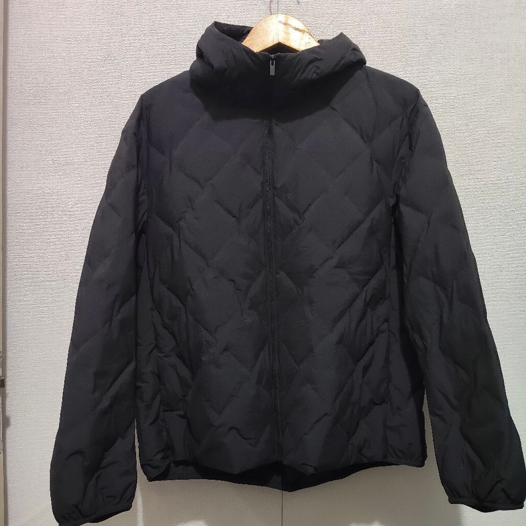 Uniqlo pufftech seamless jacket