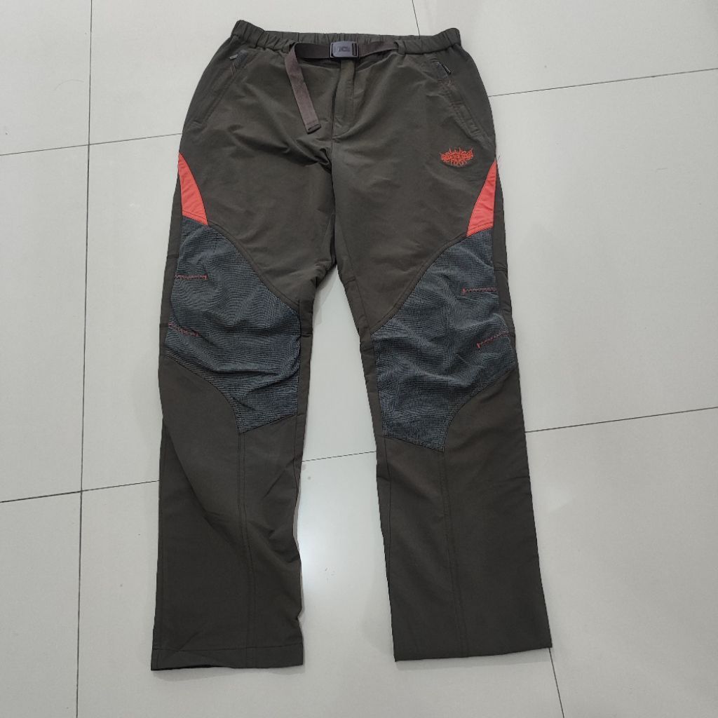 celana outdoor k2