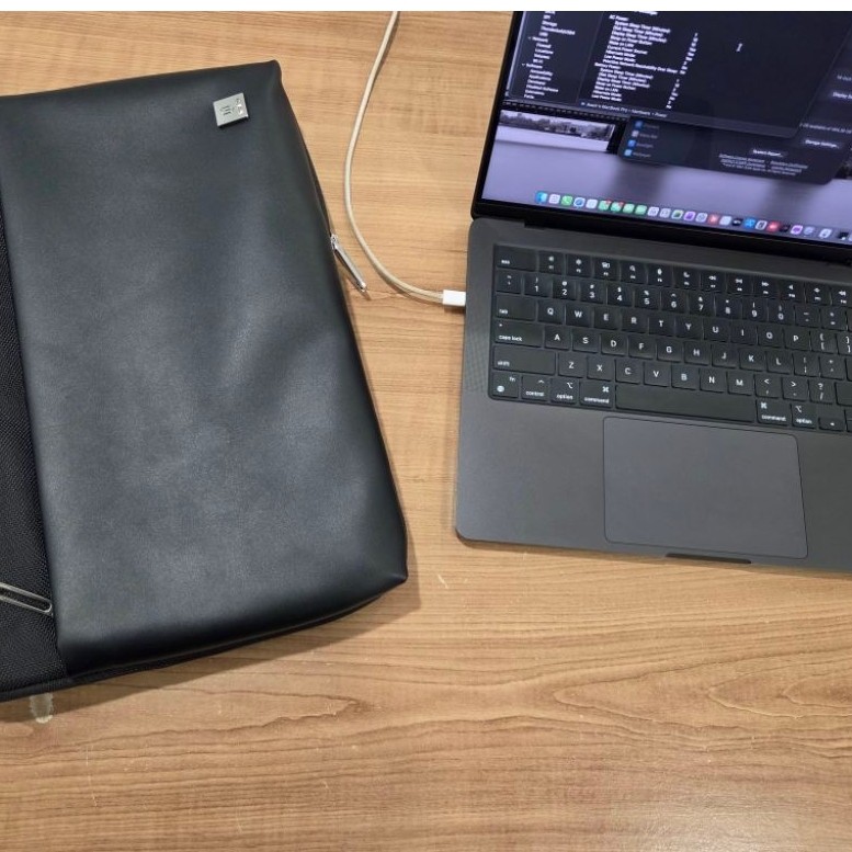 MACBOOK PRO M4 16/512 GARANSI IBOX AGUSTUS 2027
