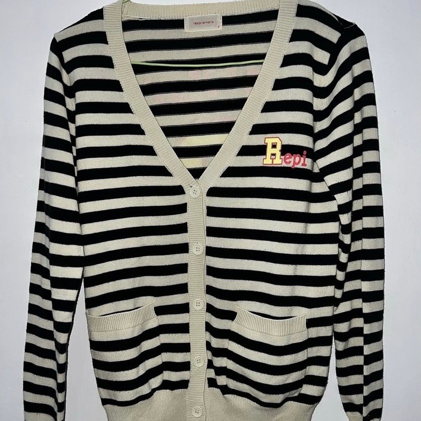 cardigan salur hitam putih repipi armario garis garis