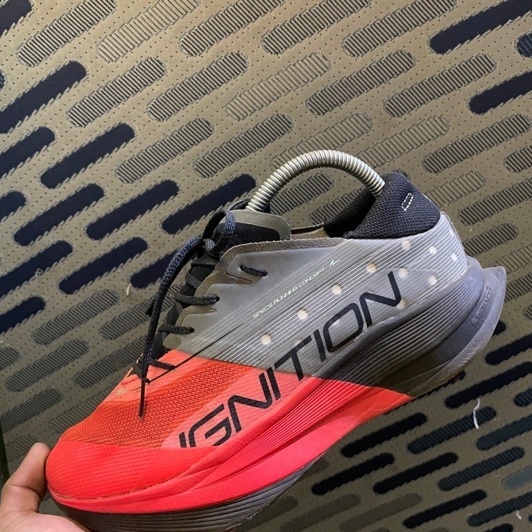 sepatu running Specs Second ori Size 39